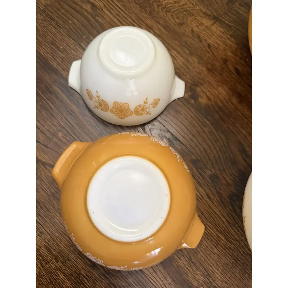 Pyrex Vintage Butterly Gold Cinderella Mixing Bowl Set Of 4